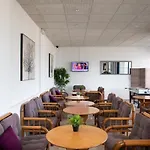 Hotel Sea Breeze 2*