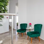 Sea Breeze Hotel 2*