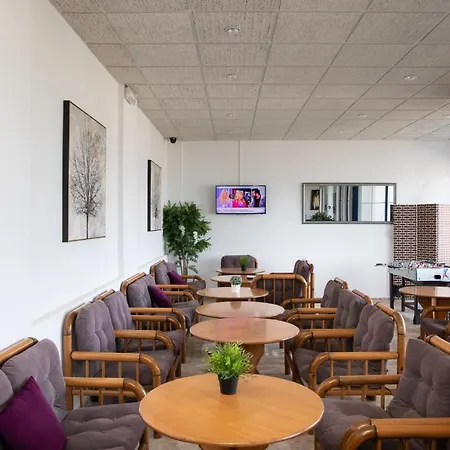 Hotel Sea Breeze 2*