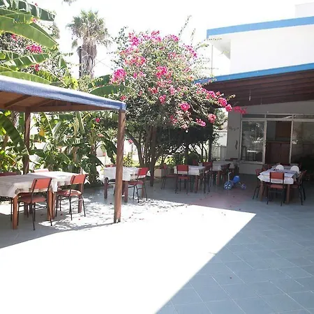 Hotel Sea Breeze