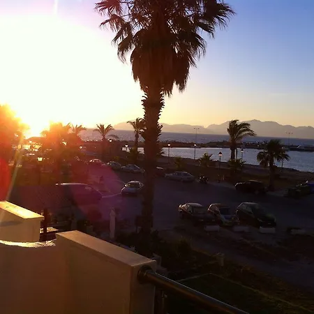 Hotel Sea Breeze 2*