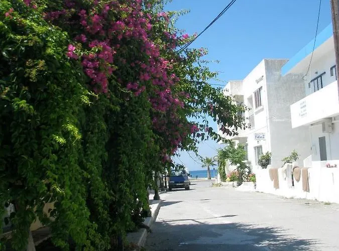 Hotel Sea Breeze 2*