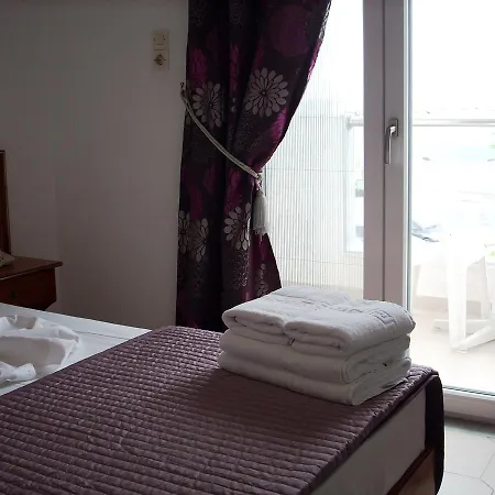 Hotel Sea Breeze 2*